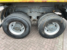 Mercedes-Benz Actros 4143 8X6 41T euro2 E.P.S THREE PENDALS BIG AXELS