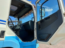 DAF 85.400 8x4 // euro 2 // Retarder // Three Way Side Tipper // Clean