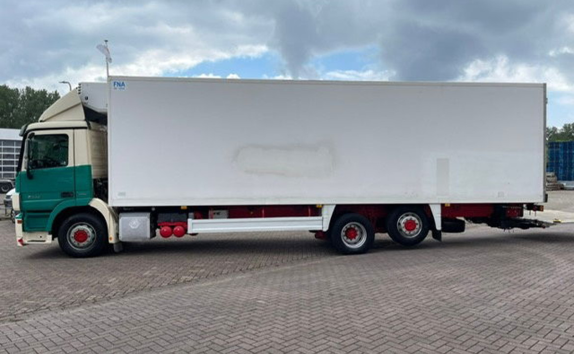 Mercedes-Benz Actros 2532 26T 6X2 FRIGO E5