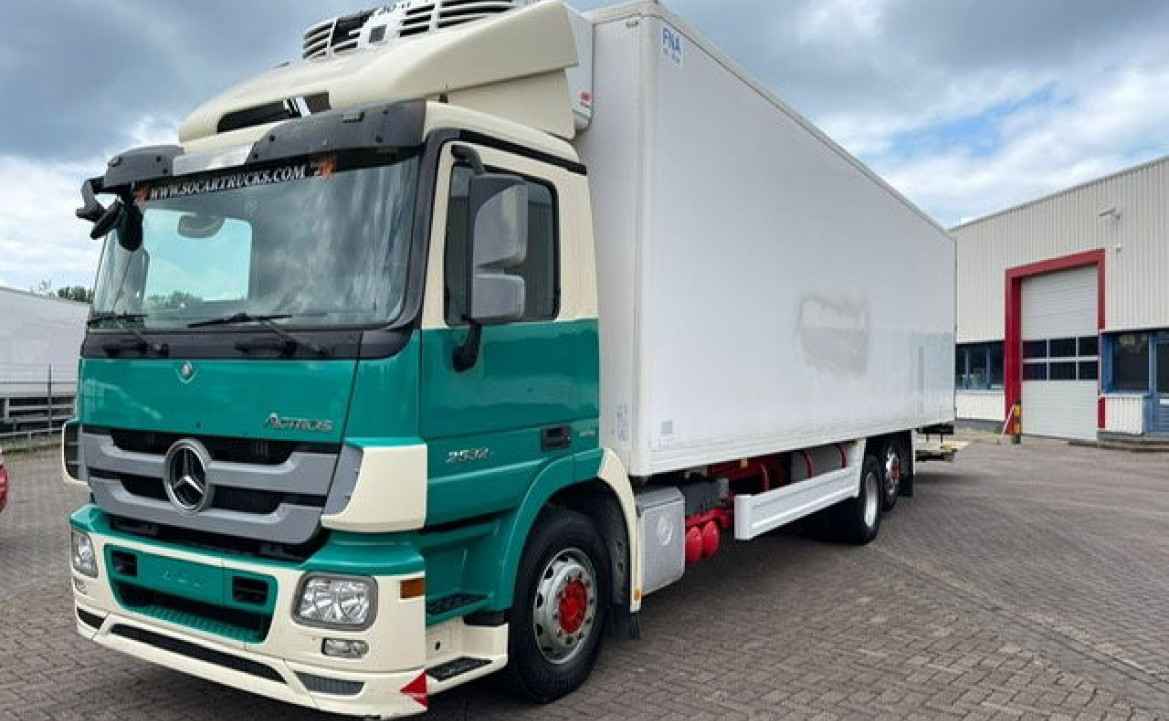 Mercedes-Benz Actros 2532 26T 6X2 FRIGO E5