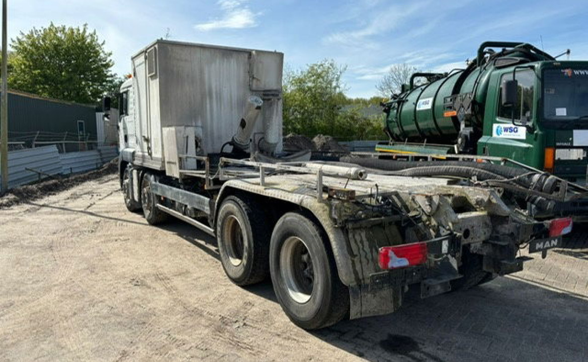 MAN TGA 35.400 8x4 / 13 ton Axle / Manual / Full Steel / Chassis / TGA 35 400