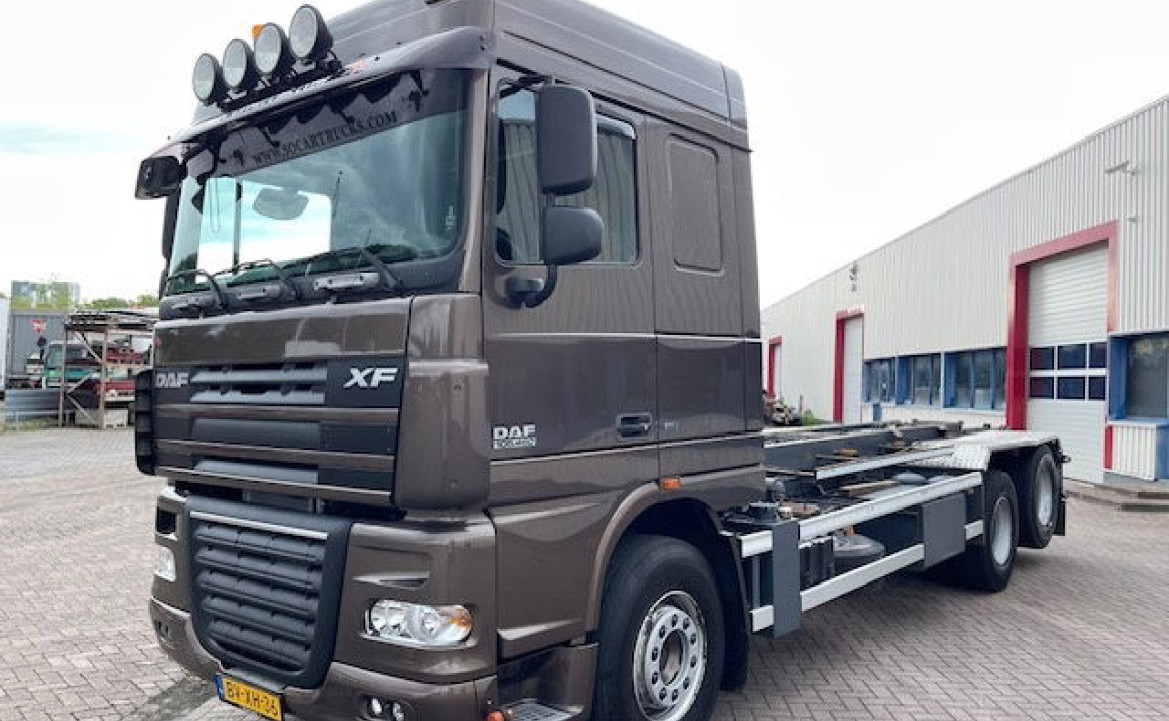 DAF XF 105.460 10 Wheels 28T 6x2 NL-Truck Euro 5