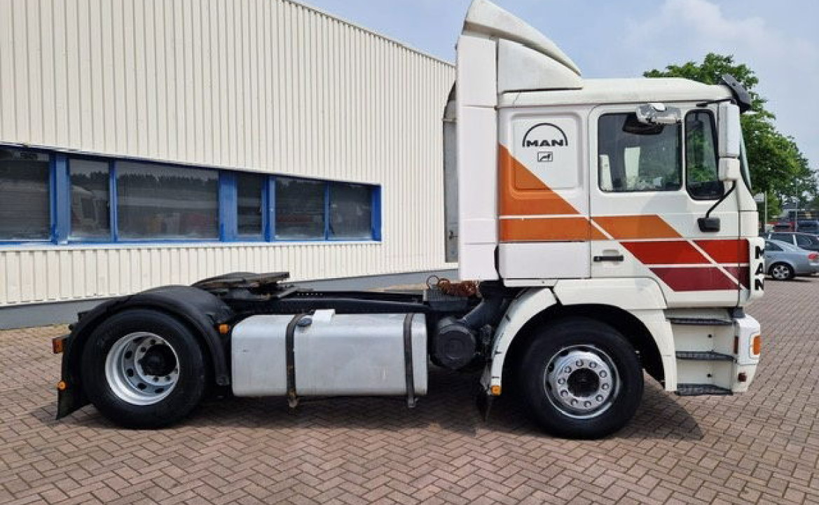 MAN 19.463 F2000 6 Cilinder Euro 2 Manual