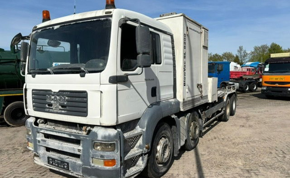 MAN TGA 35.400 8x4 / 13 ton Axle / Manual / Full Steel / Chassis / TGA 35 400