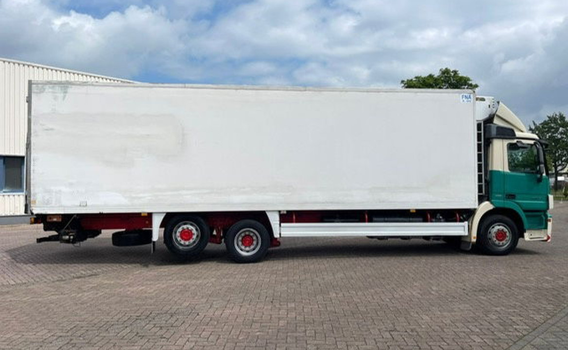 Mercedes-Benz Actros 2532 26T 6X2 FRIGO E5