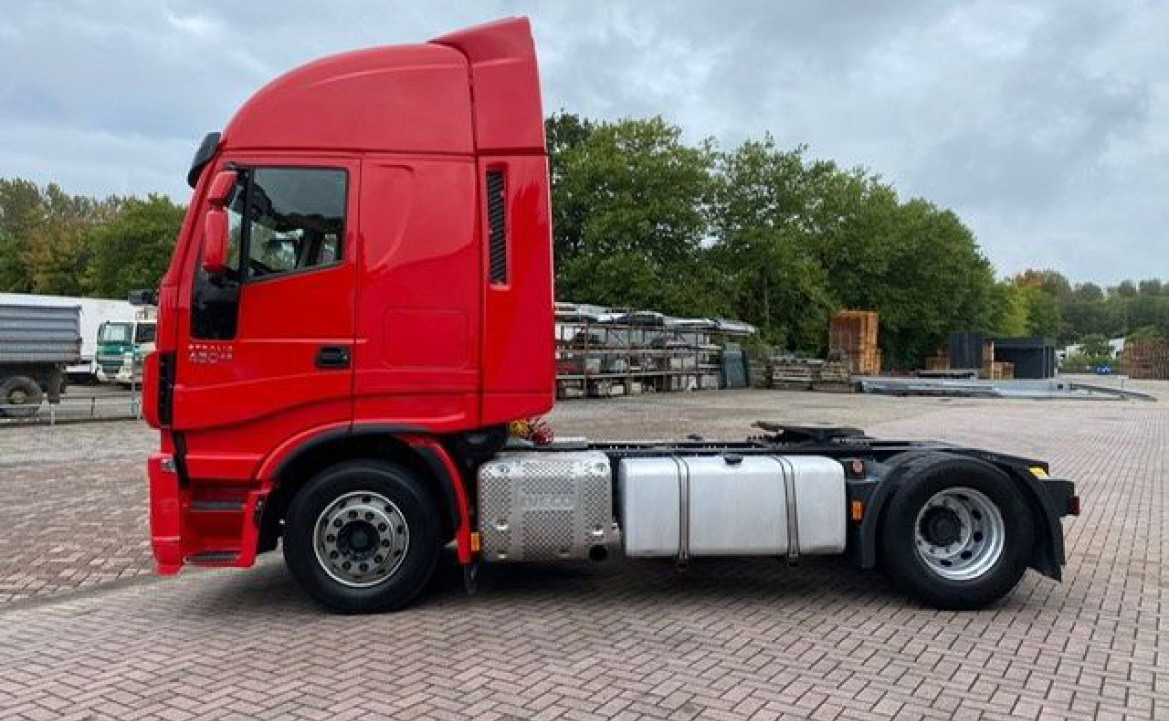 Iveco Stralis 460 E6 Retarder 2 Tanks 4x2 Automatic Tuv