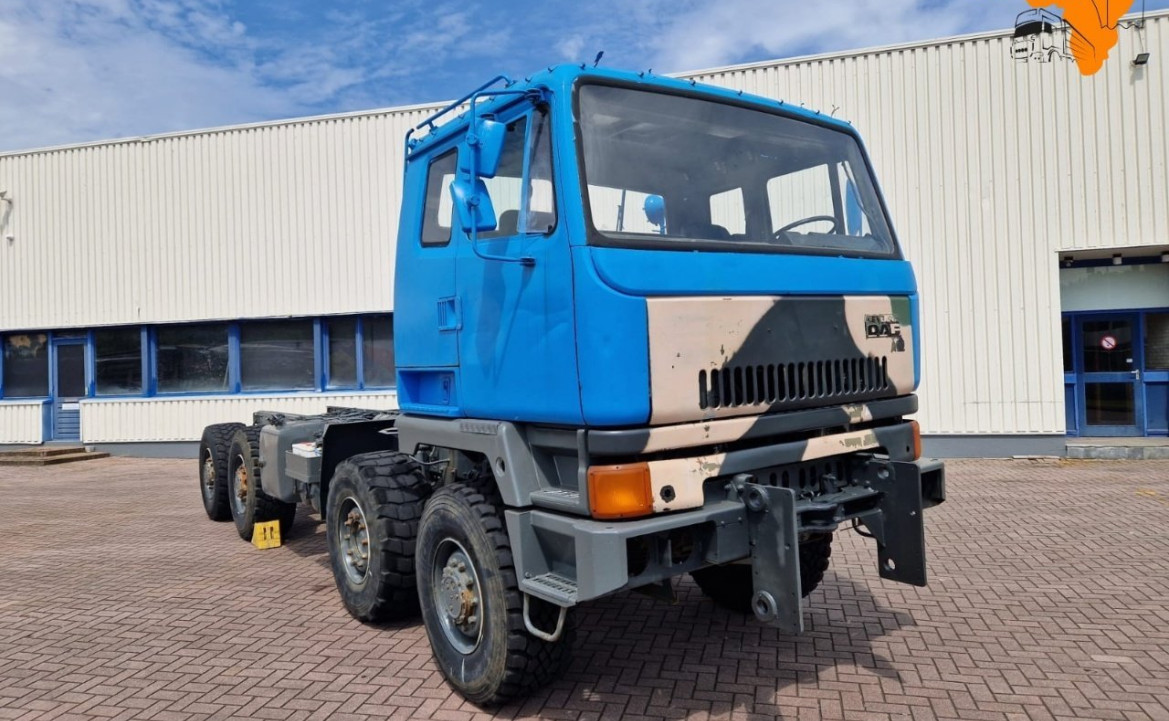 DAF Leyland 8x6, full steel suspension, Perkins MX350 engine, zf automatic