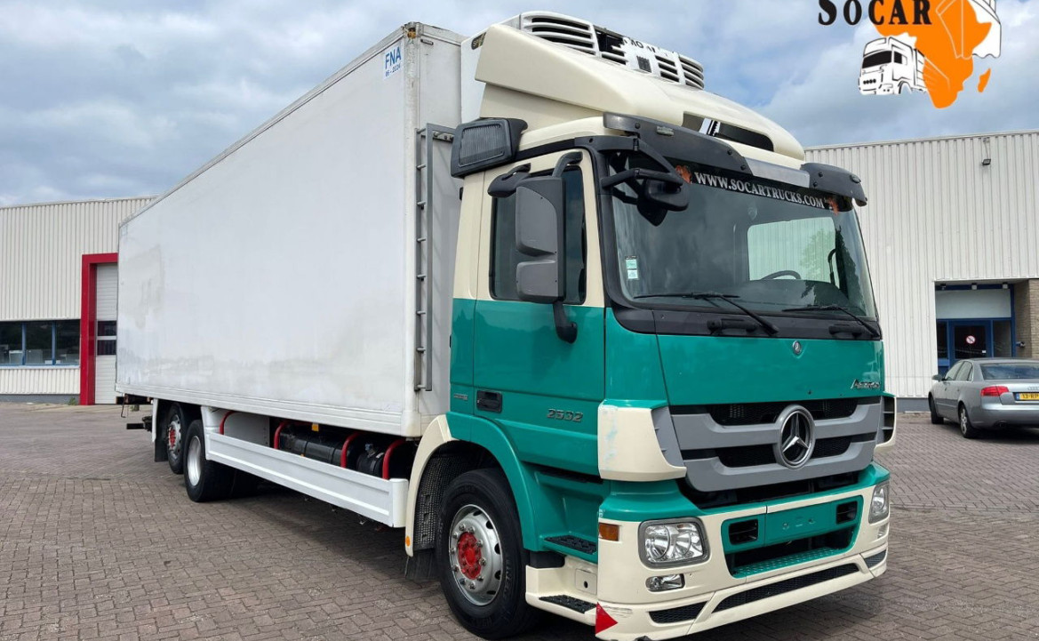 Mercedes-Benz Actros 2532 26T 6X2 FRIGO E5