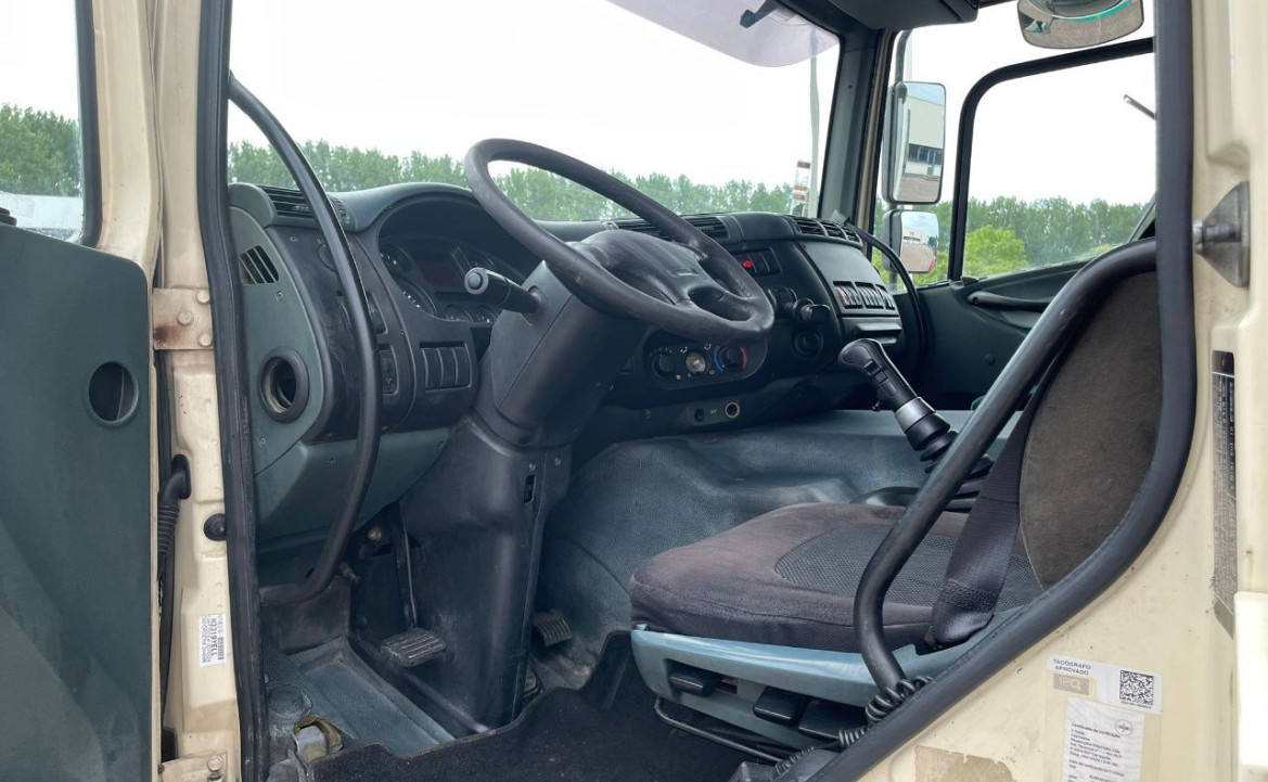 DAF CF 75.310 26T 6x2 Frigo Euro 3 Manual-Gear 10 Wheels