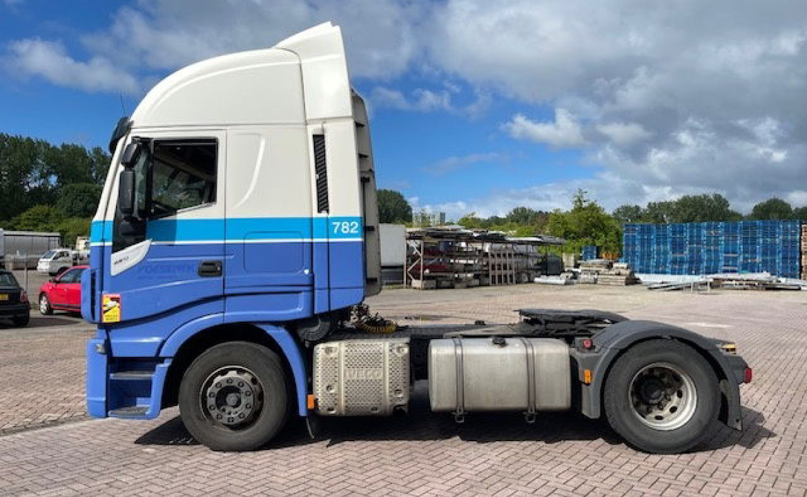 Iveco Stralis 420 Hi-Way 2 Tanks E6 Klima ACC NL-Truck  Tuv-2025