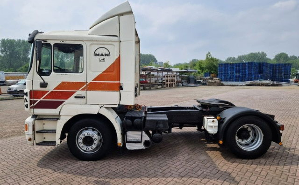 MAN 19.463 F2000 6 Cilinder Euro 2 Manual