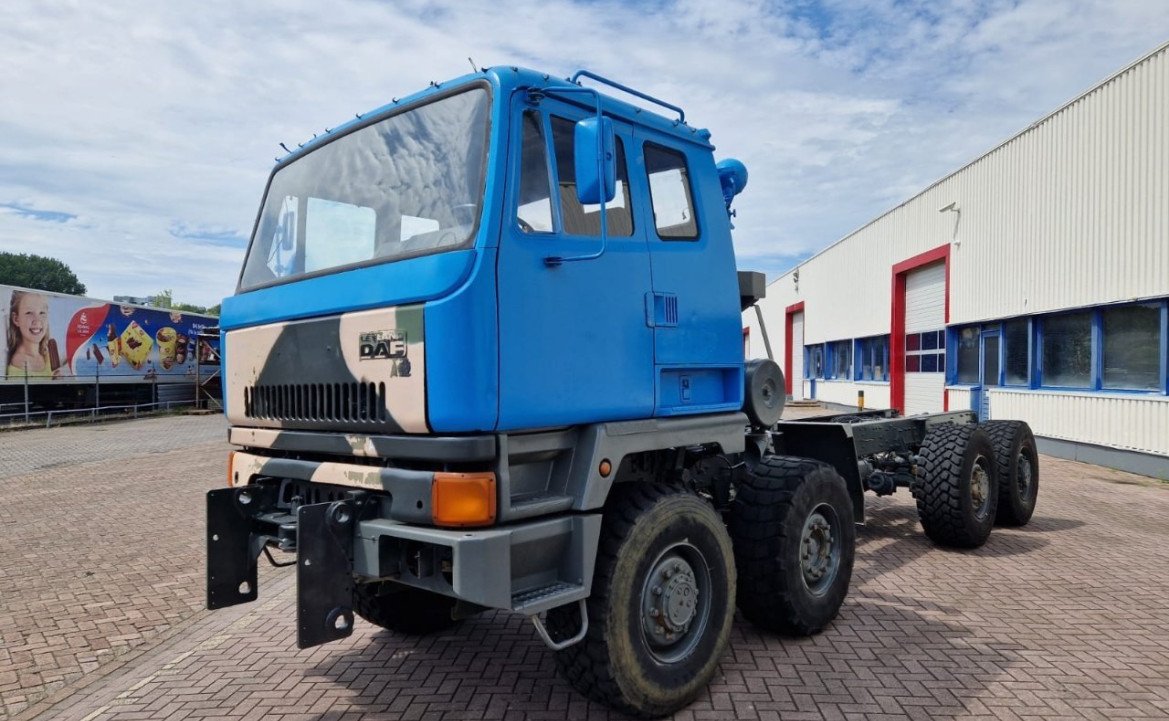 DAF Leyland 8x6, full steel suspension, Perkins MX350 engine, zf automatic