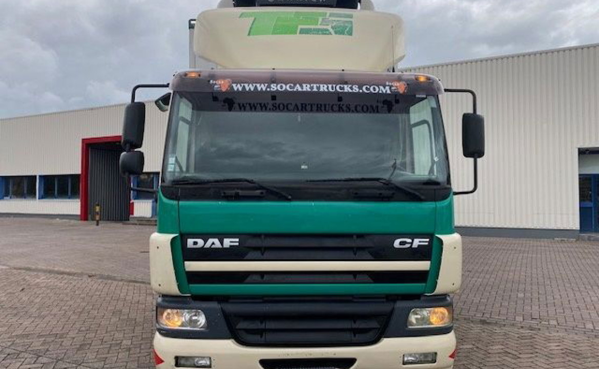 DAF CF 75.310 26T Euro 3 Manual-Gear 10 Wheels 6x2 Sleep cabine